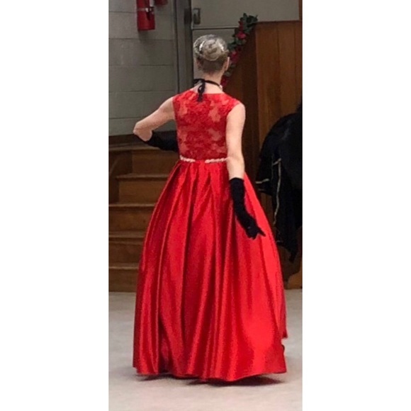 Red Floor-length Satin Ball Gown - Picture 5 of 6